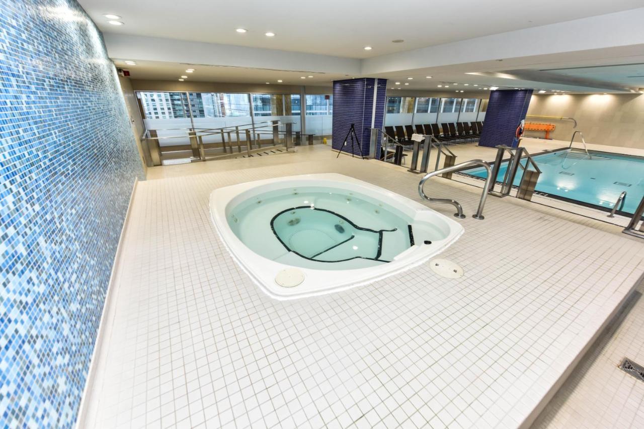 Sarkar Suites - Maple Leaf Square Торонто Екстер'єр фото