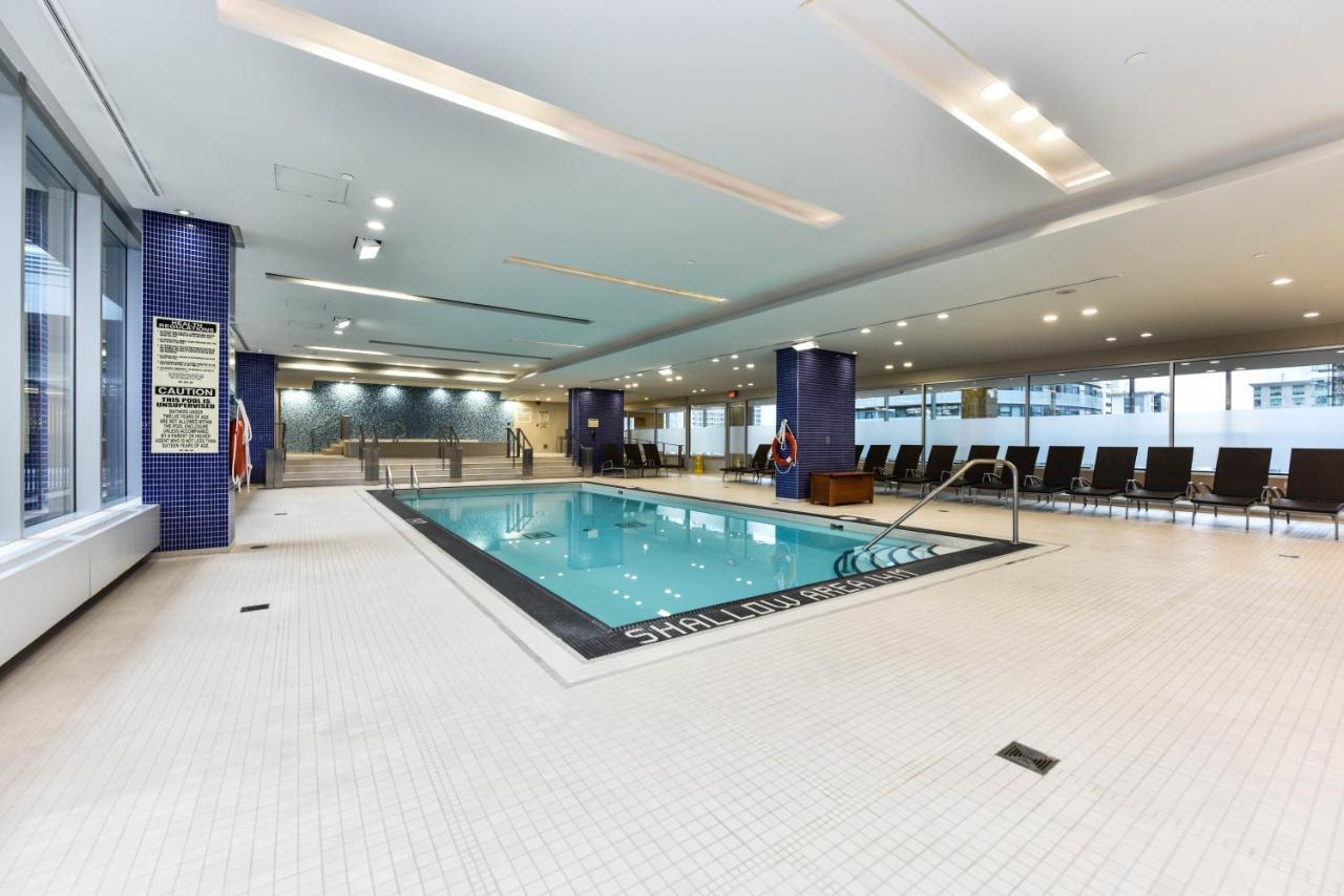 Sarkar Suites - Maple Leaf Square Торонто Екстер'єр фото