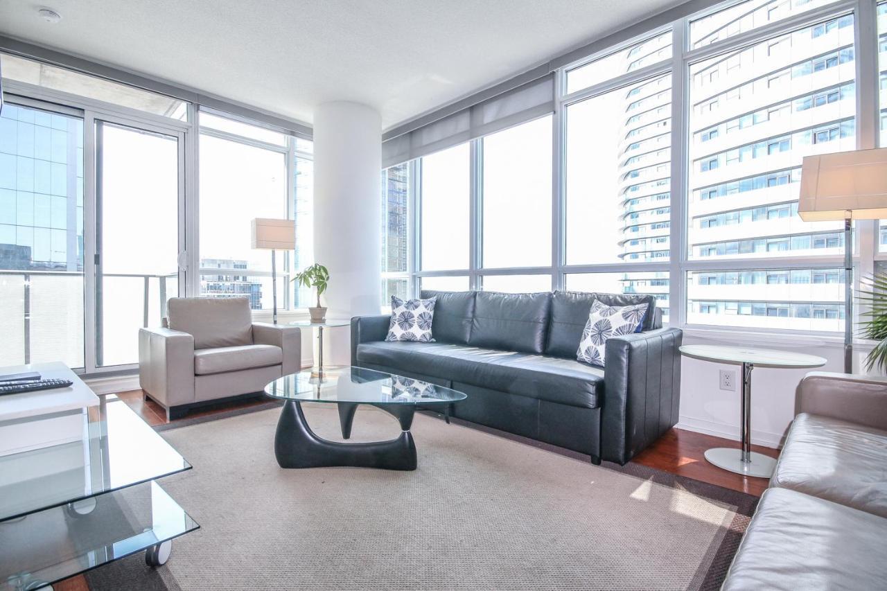 Sarkar Suites - Maple Leaf Square Торонто Екстер'єр фото