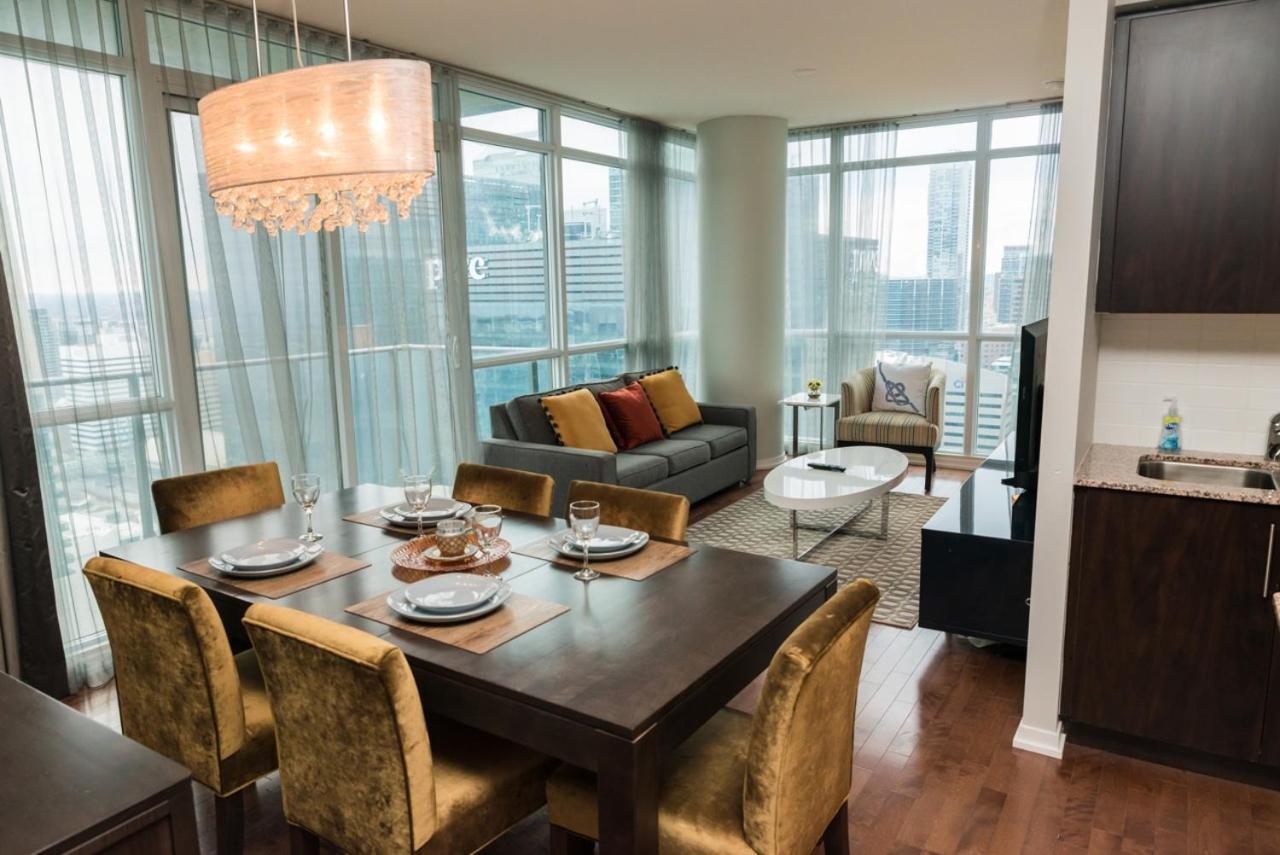 Sarkar Suites - Maple Leaf Square Торонто Екстер'єр фото