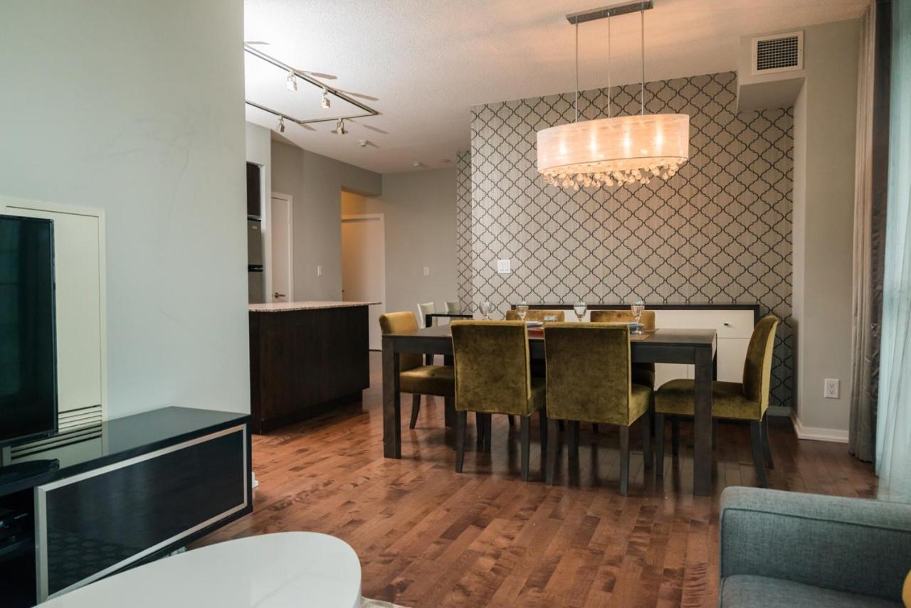 Sarkar Suites - Maple Leaf Square Торонто Екстер'єр фото