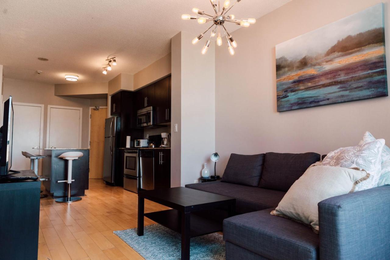 Sarkar Suites - Maple Leaf Square Торонто Екстер'єр фото